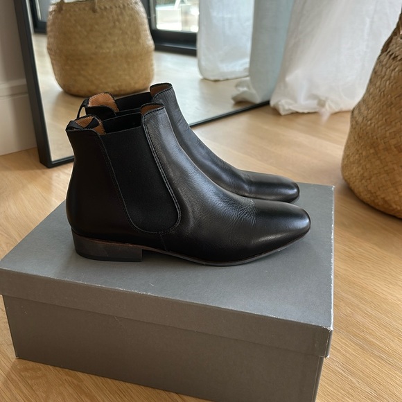 Brand new Italian leather booties - Picture 6 of 6